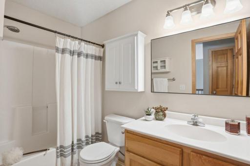1971 Andrew Court, Chanhassen, MN 55317