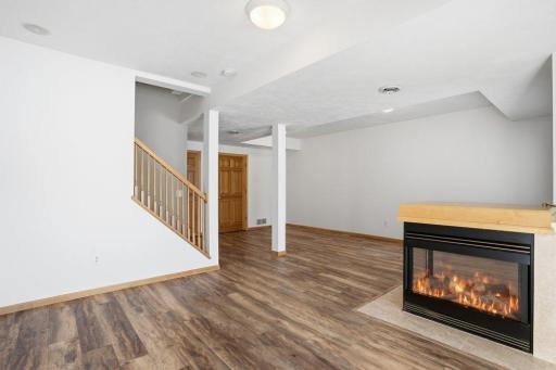 1971 Andrew Court, Chanhassen, MN 55317