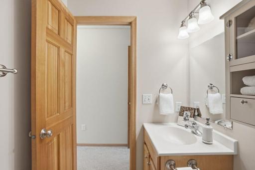 1971 Andrew Court, Chanhassen, MN 55317
