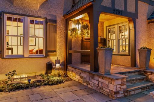 2757 Dean Parkway, Minneapolis, MN 55416