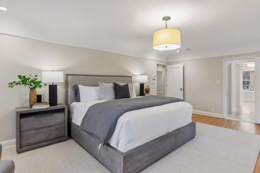 2757 Dean Parkway, Minneapolis, MN 55416