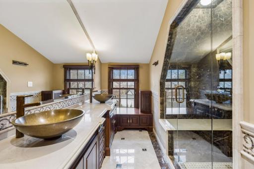 2757 Dean Parkway, Minneapolis, MN 55416
