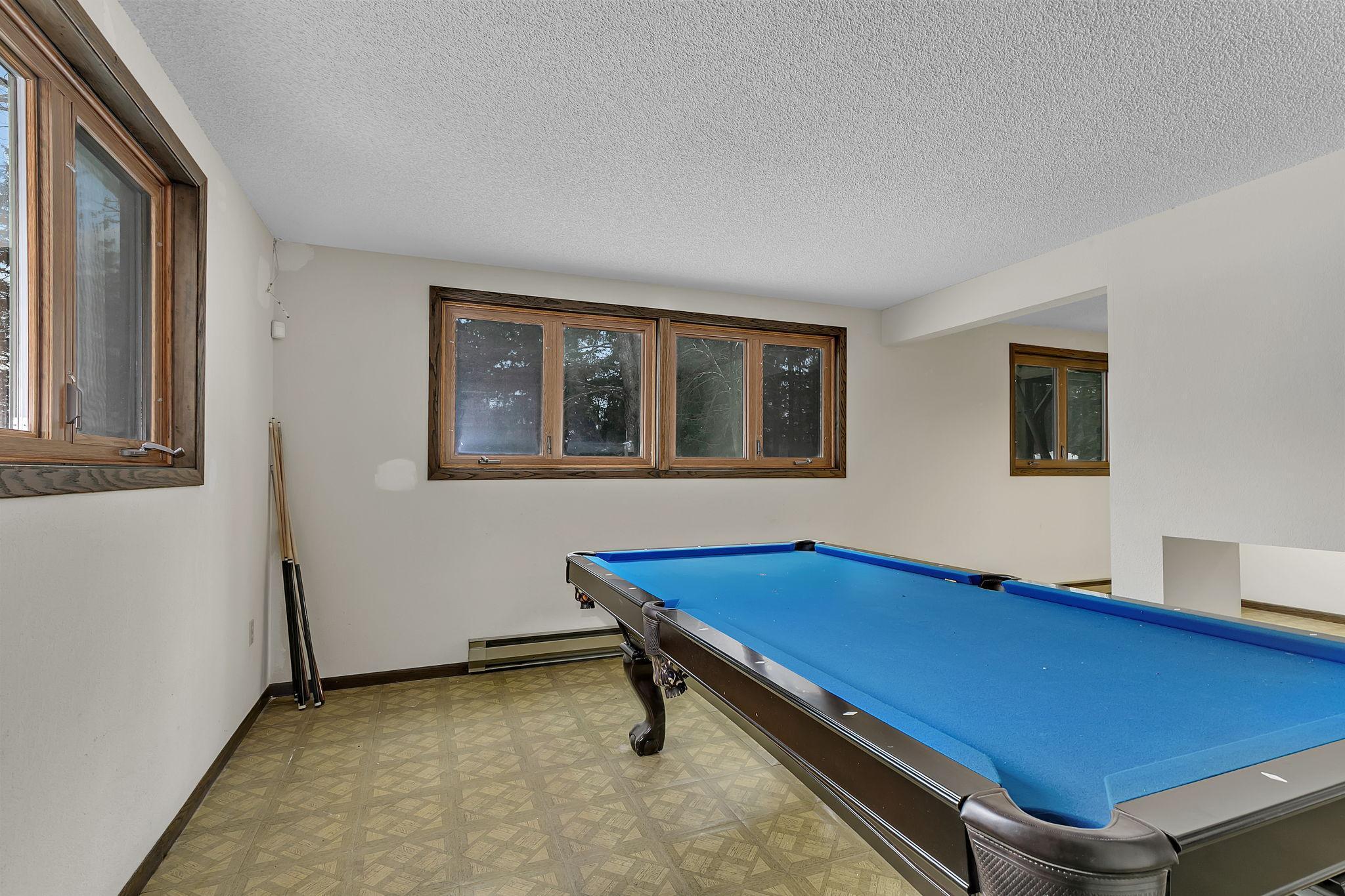 Pool table stays with the house