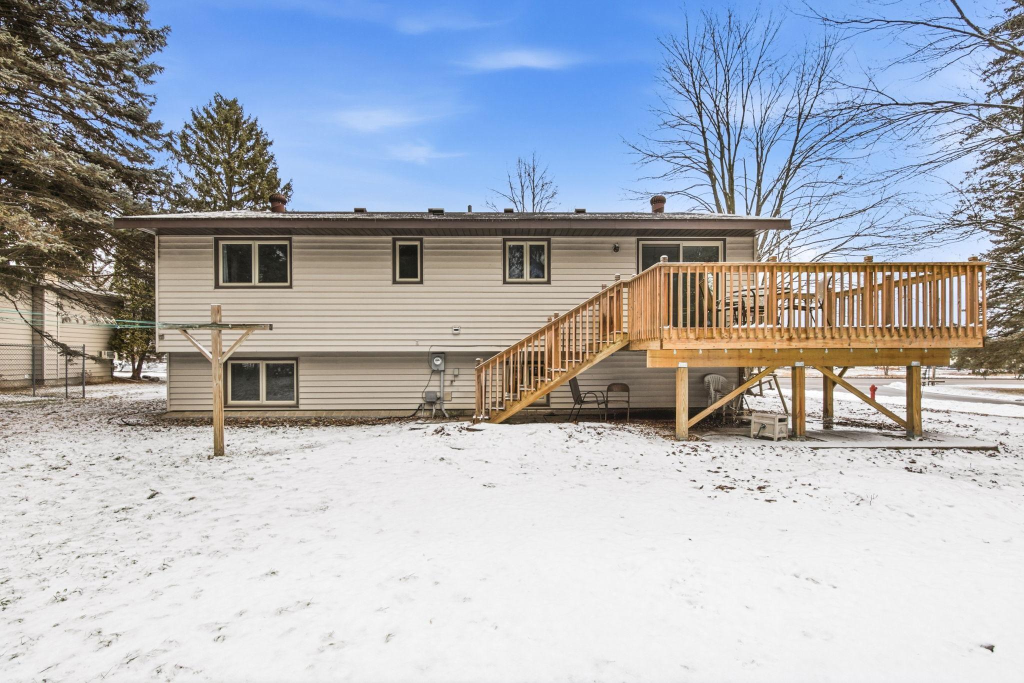 Huge yard and room to run!