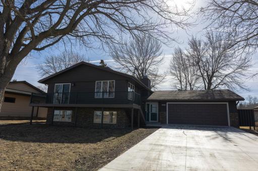 1961 S Shore Drive, Worthington, MN 56187