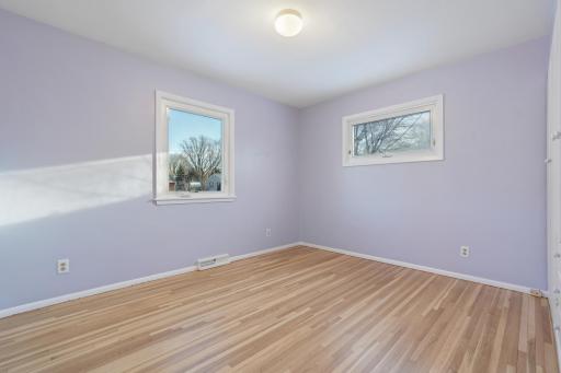 2174 County Road F E, Saint Paul, MN 55110