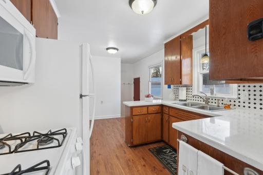 2174 County Road F E, Saint Paul, MN 55110