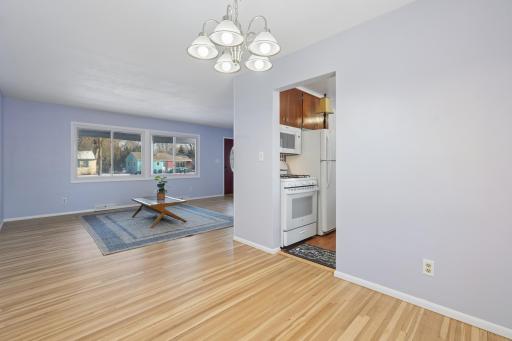 2174 County Road F E, Saint Paul, MN 55110