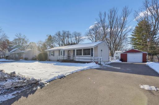 2174 County Road F E, Saint Paul, MN 55110