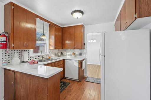 2174 County Road F E, Saint Paul, MN 55110