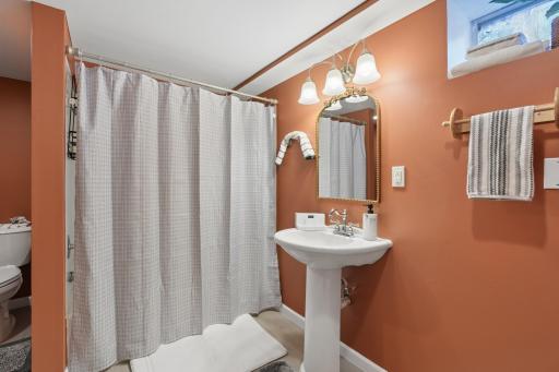 2174 County Road F E, Saint Paul, MN 55110