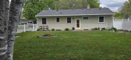 2174 County Road F E, Saint Paul, MN 55110