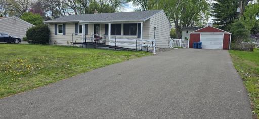 2174 County Road F E, Saint Paul, MN 55110
