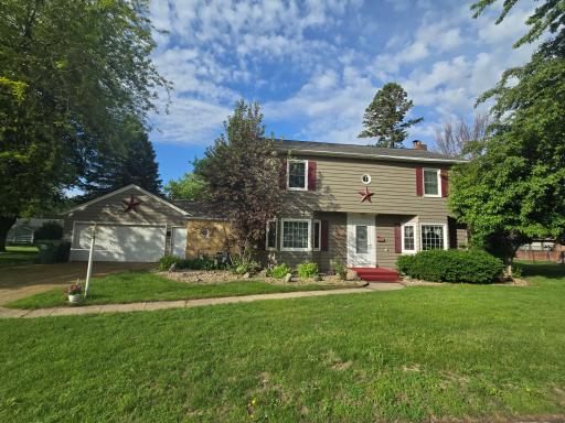 405 Clary Street W, Worthington, MN 56187