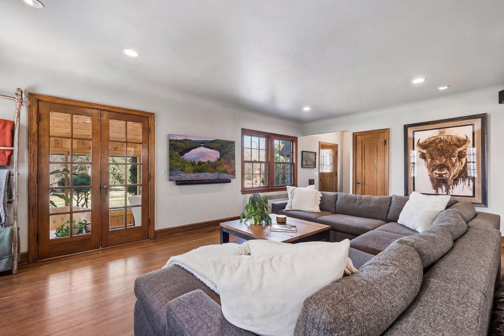 Watch TV or play games