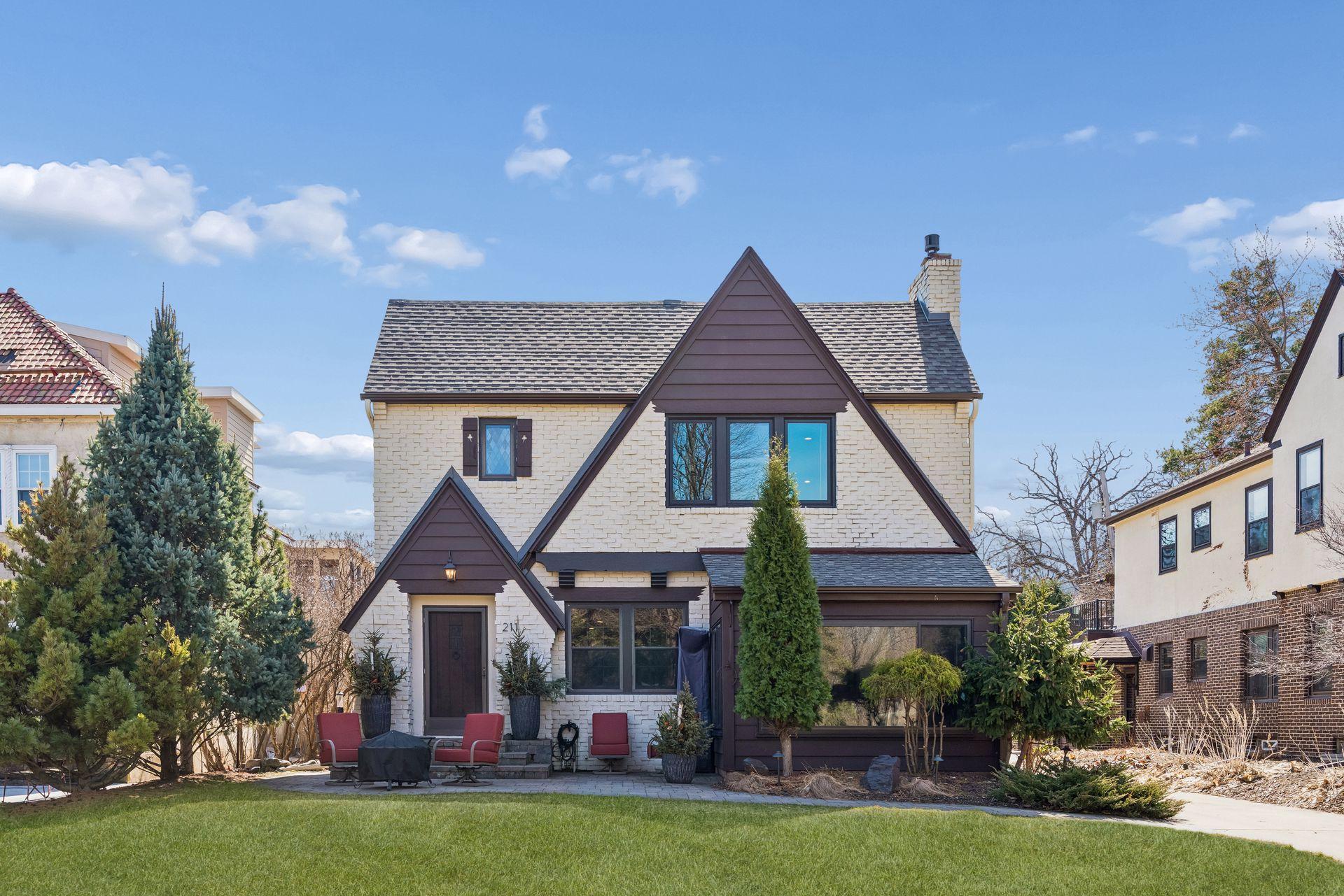 Stunning curb appeal