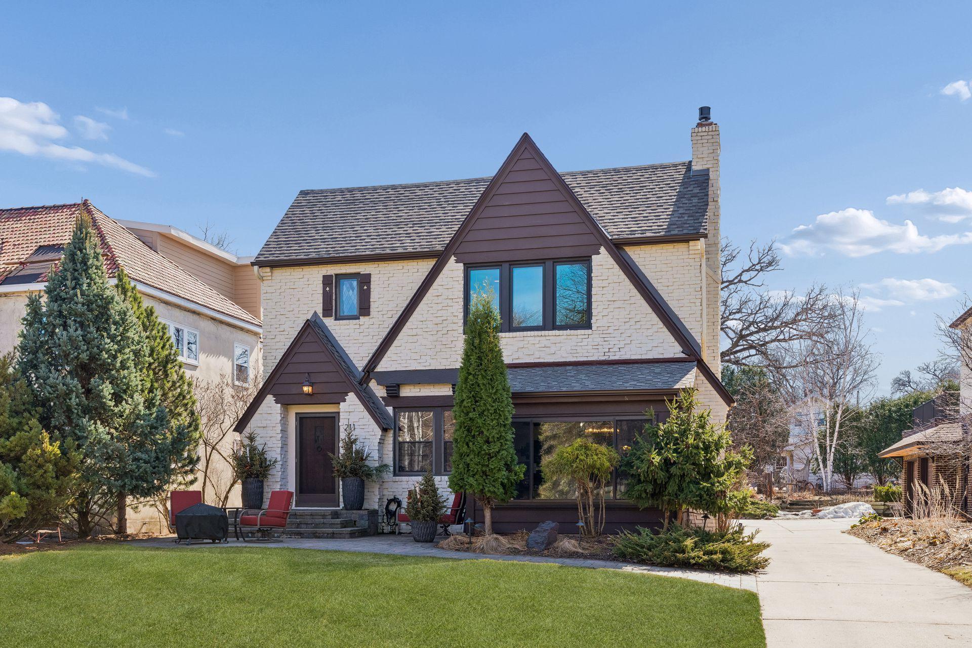 Spring 2026 at 211 W Minnehaha