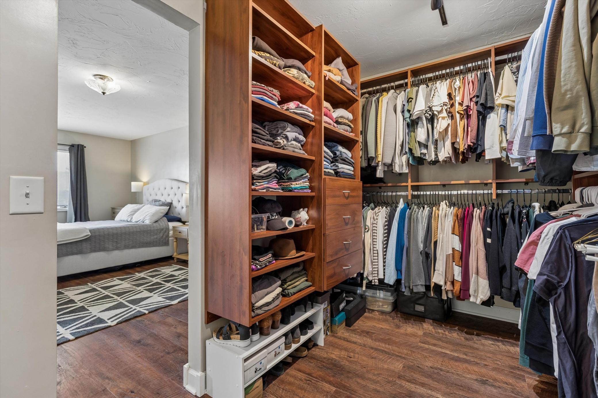 The custom closet of your dreams!