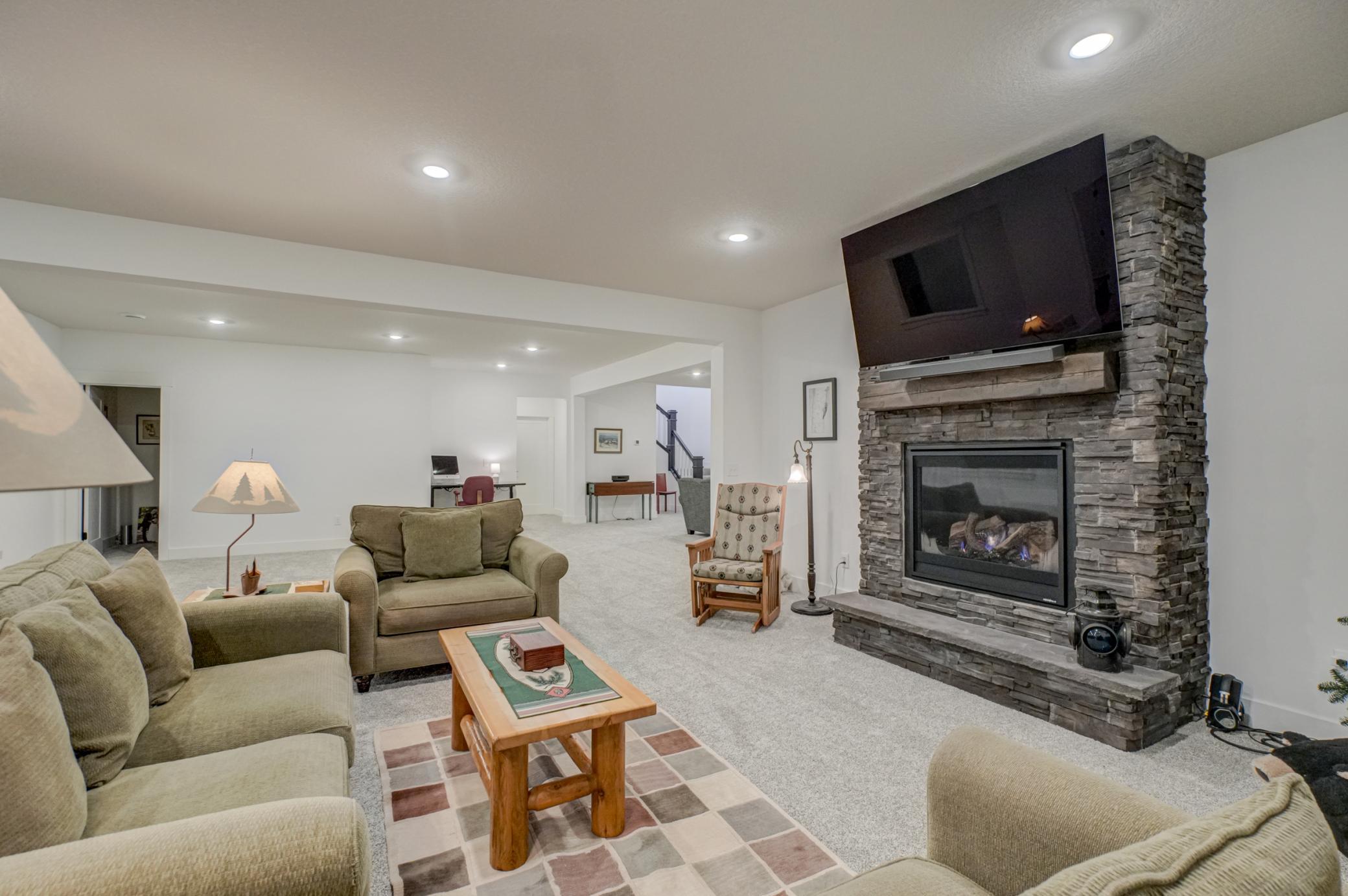 1461 Palmer Dr N-79.jpg