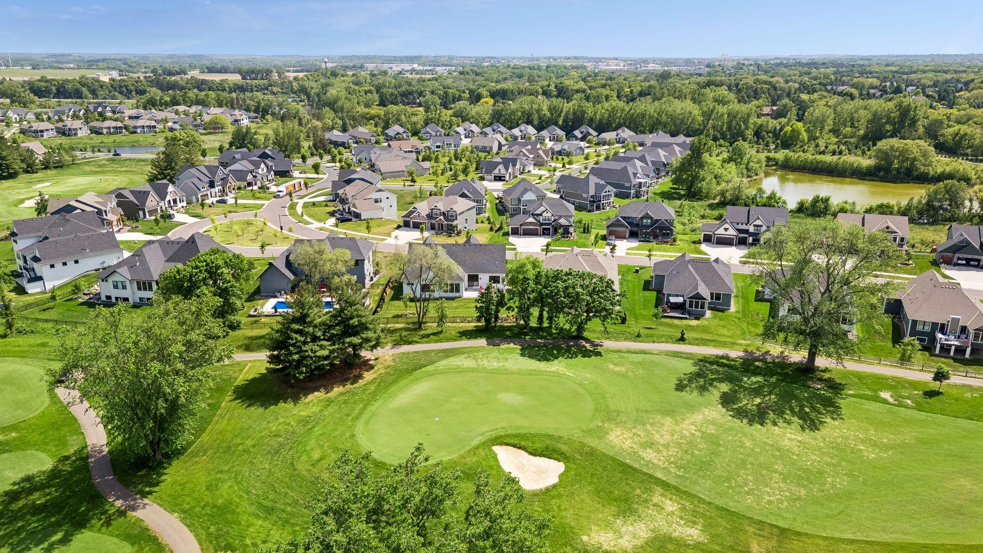 Perfectly positioned at the 4th hole.