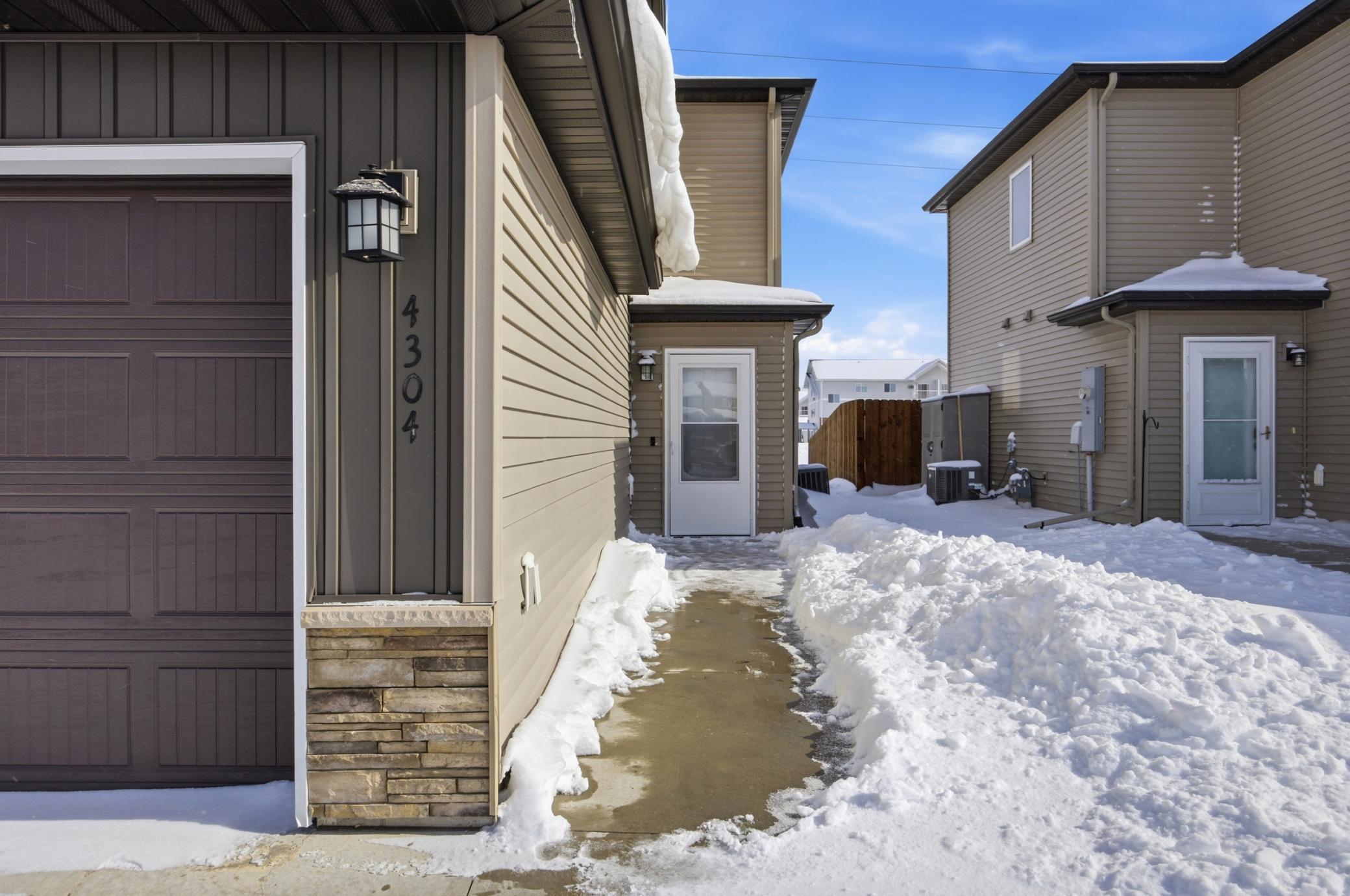 Front Exterior Entry