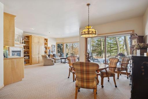 550 Waycliffe Drive N, Wayzata, MN 55391