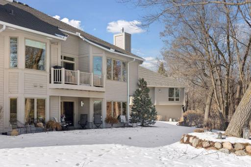 550 Waycliffe Drive N, Wayzata, MN 55391
