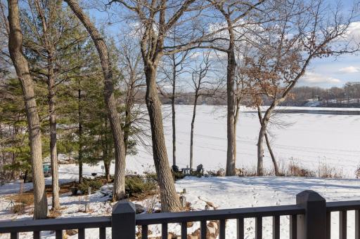 550 Waycliffe Drive N, Wayzata, MN 55391