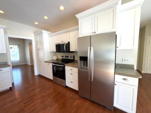 417 Golf Terrace, Litchfield, MN 55355