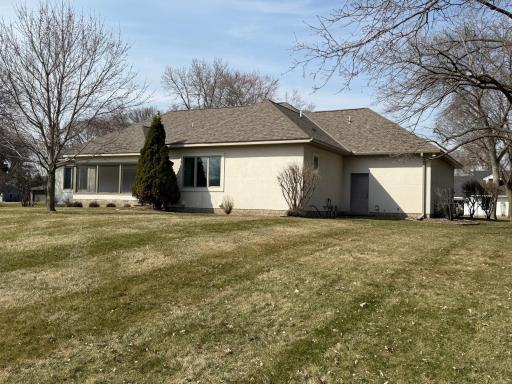 417 Golf Terrace, Litchfield, MN 55355