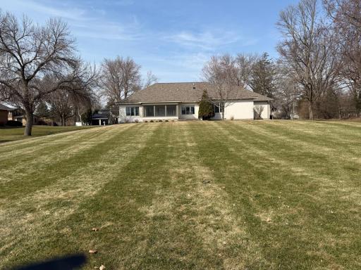 417 Golf Terrace, Litchfield, MN 55355