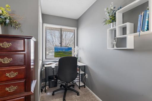 8525 W 97th Street Circle - Office nook in the primary bedroom