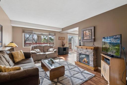 8525 W 97th Street Circle - Cozy living room