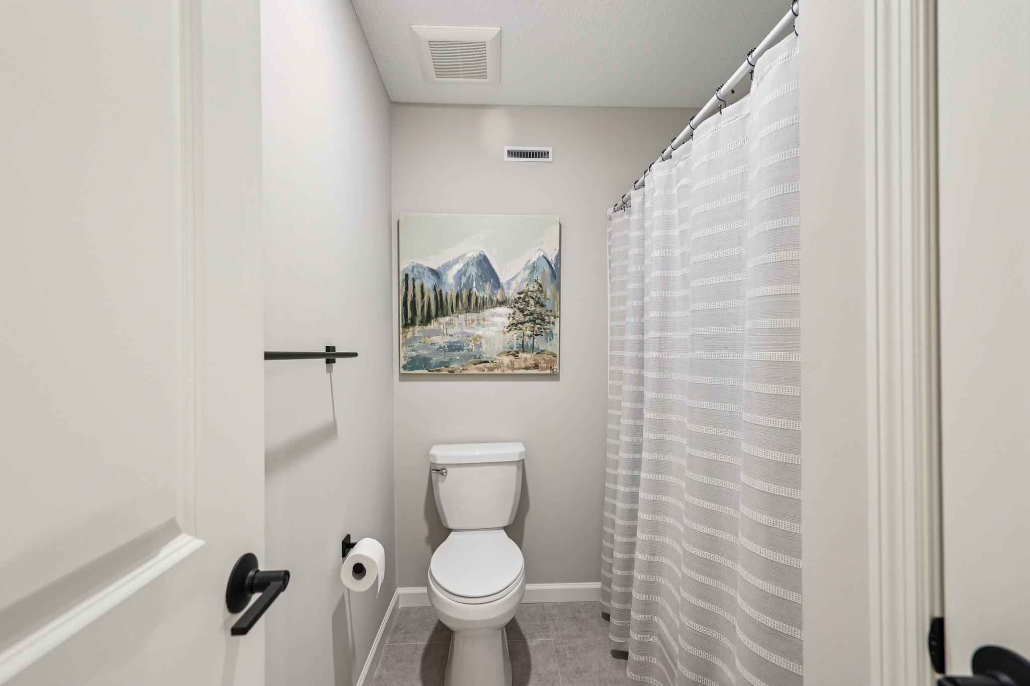 Full bathroom upper level