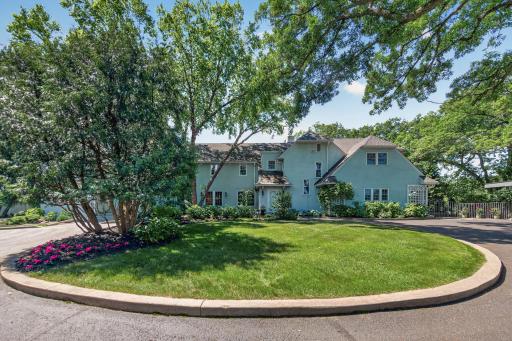 40 Dellwood Avenue, Saint Paul, MN 55110