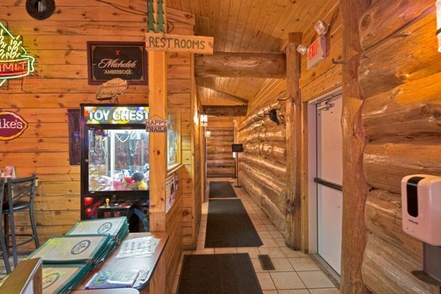 Bites Bar and Grill-4.jpg