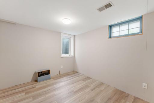 4346 Sheridan Avenue N, Minneapolis, MN 55412