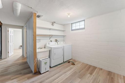 4346 Sheridan Avenue N, Minneapolis, MN 55412