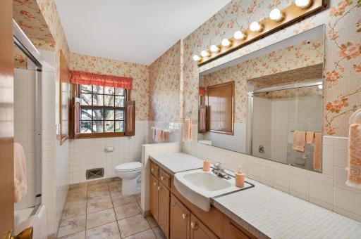 3455 Glen Oaks Avenue, Saint Paul, MN 55110