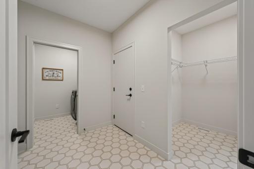 8006 201st Street W, Lakeville, MN 55044