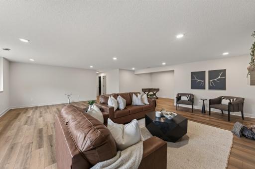 8006 201st Street W, Lakeville, MN 55044