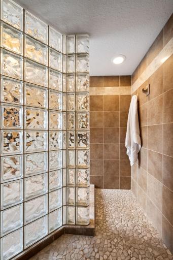 11356 Entrevaux Drive, Eden Prairie, MN 55347