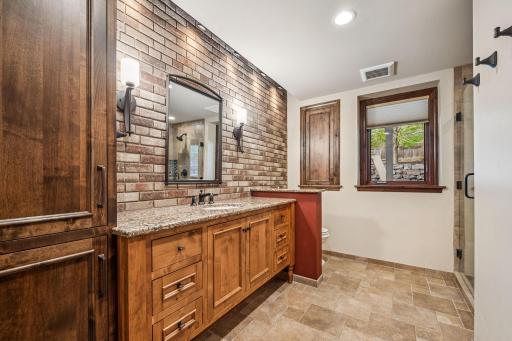 11356 Entrevaux Drive, Eden Prairie, MN 55347