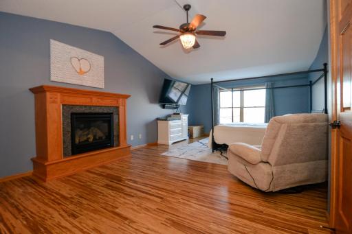 1406 Landsdown Road, Buffalo, MN 55313