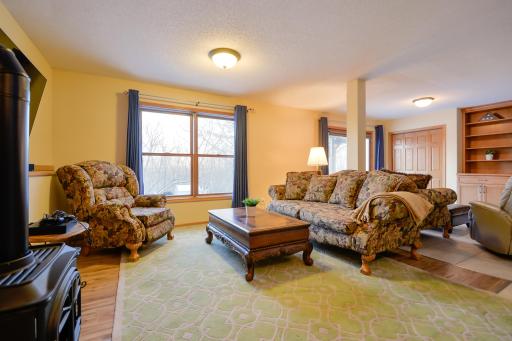 1406 Landsdown Road, Buffalo, MN 55313