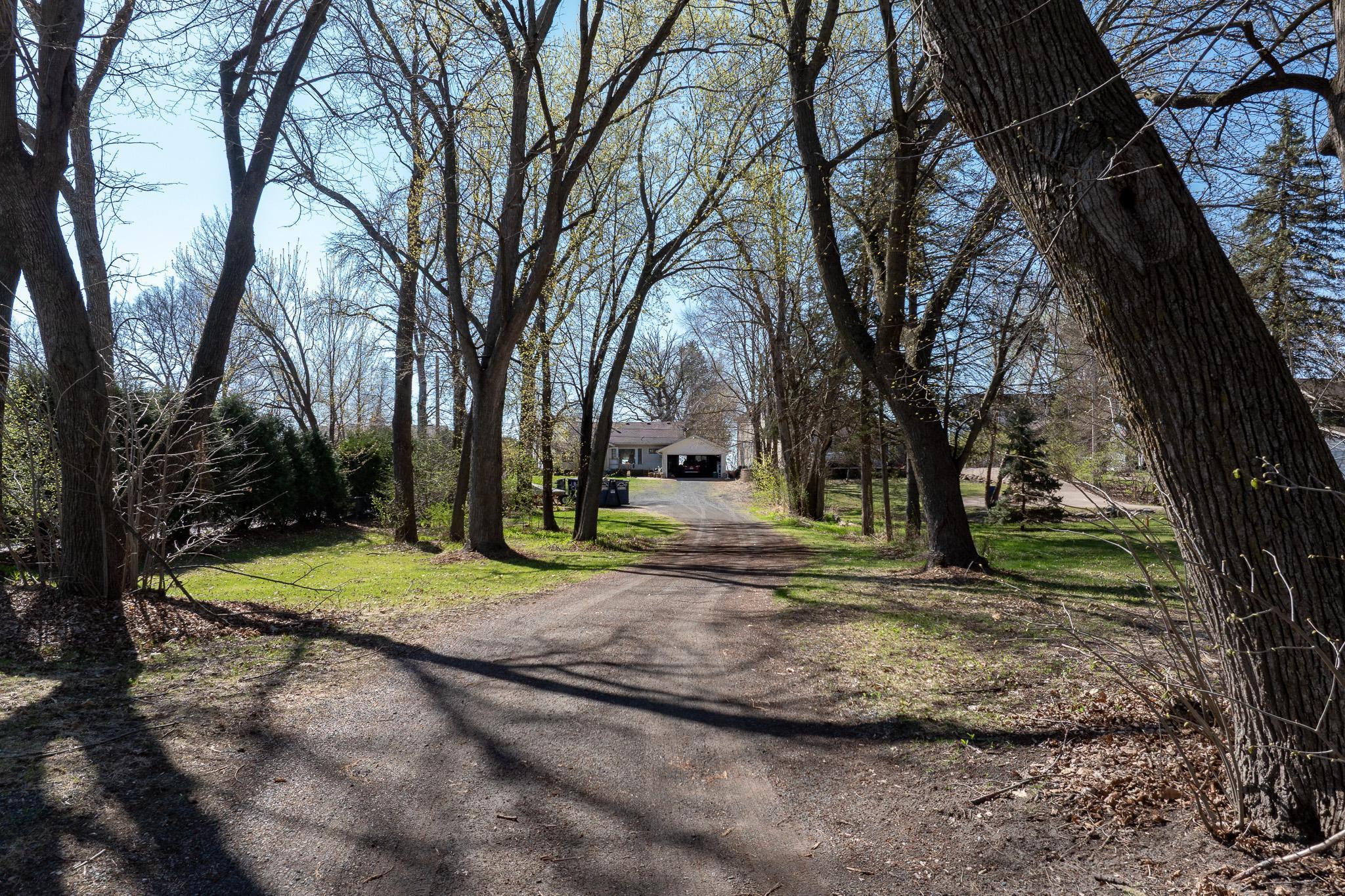driveway entrance.jpg