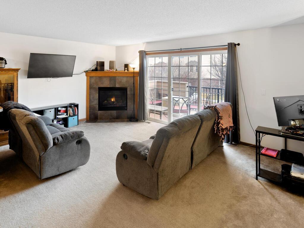 14171 Wilds Path NW Prior Lake MN 55372 USA-010-036-003-MLS_Size.jpg