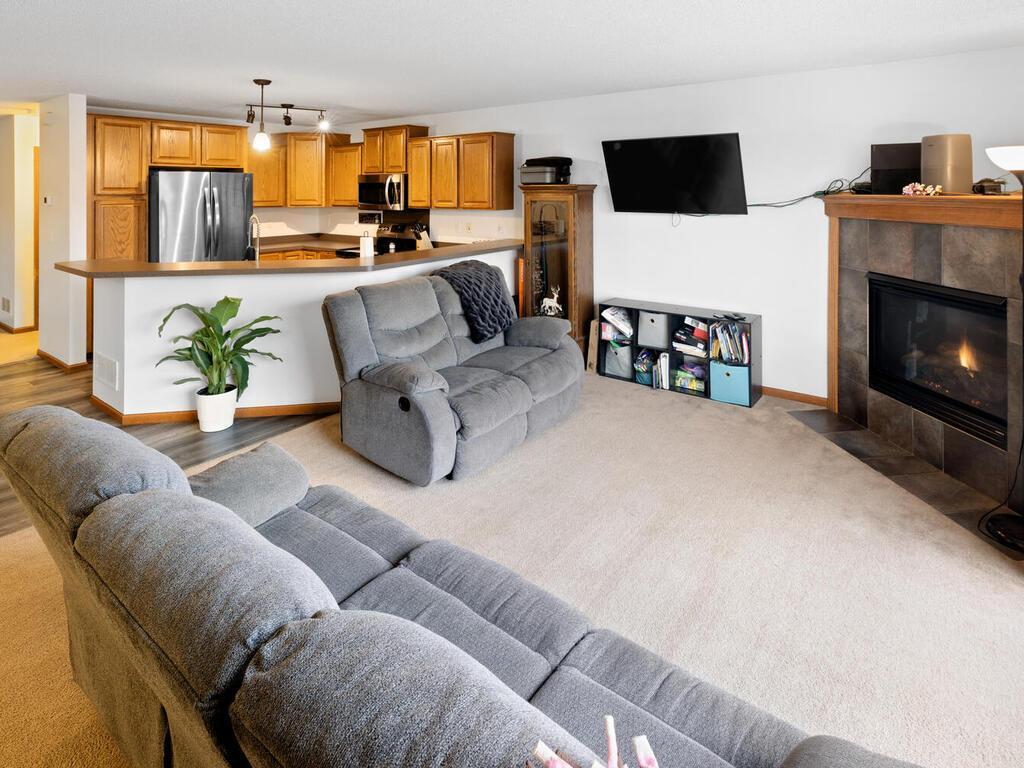 14171 Wilds Path NW Prior Lake MN 55372 USA-012-038-005-MLS_Size.jpg