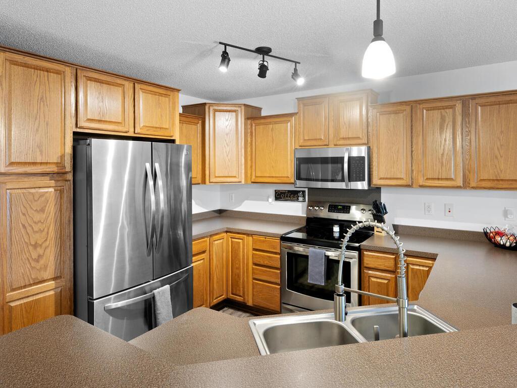 14171 Wilds Path NW Prior Lake MN 55372 USA-015-045-008-MLS_Size.jpg