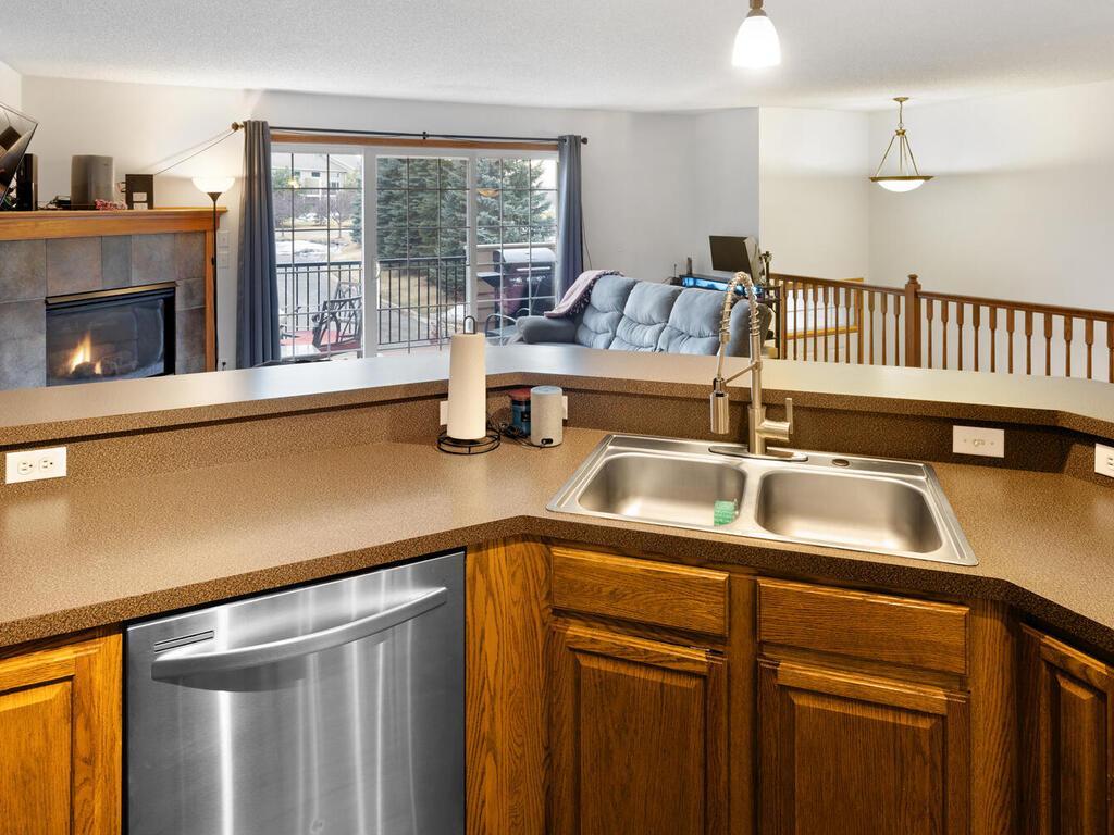 14171 Wilds Path NW Prior Lake MN 55372 USA-018-048-010-MLS_Size.jpg